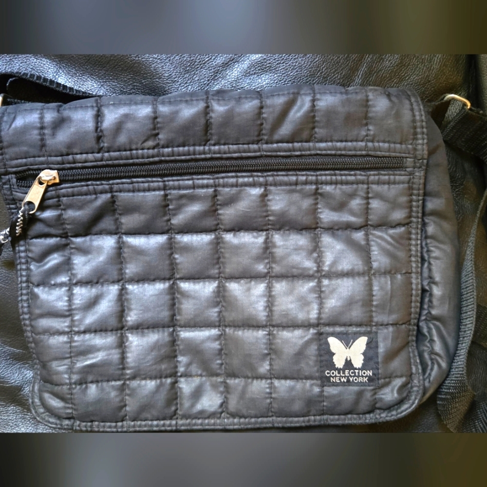 New York Collection Quilted Black Midi Messenger Crossbody Bag 12"×10"×3 - Picture 1 of 7